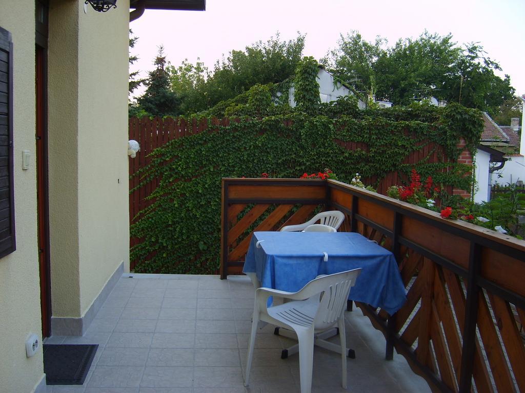 St. Michael Apartman Budapest Ngoại thất bức ảnh